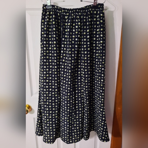 Vintage California Girl 2 Piece Plus Size Skirt Set - Picture 7 of 14